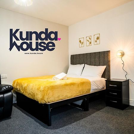 Апартаменты Kunda House In Tyseley Бирмингем Экстерьер фото