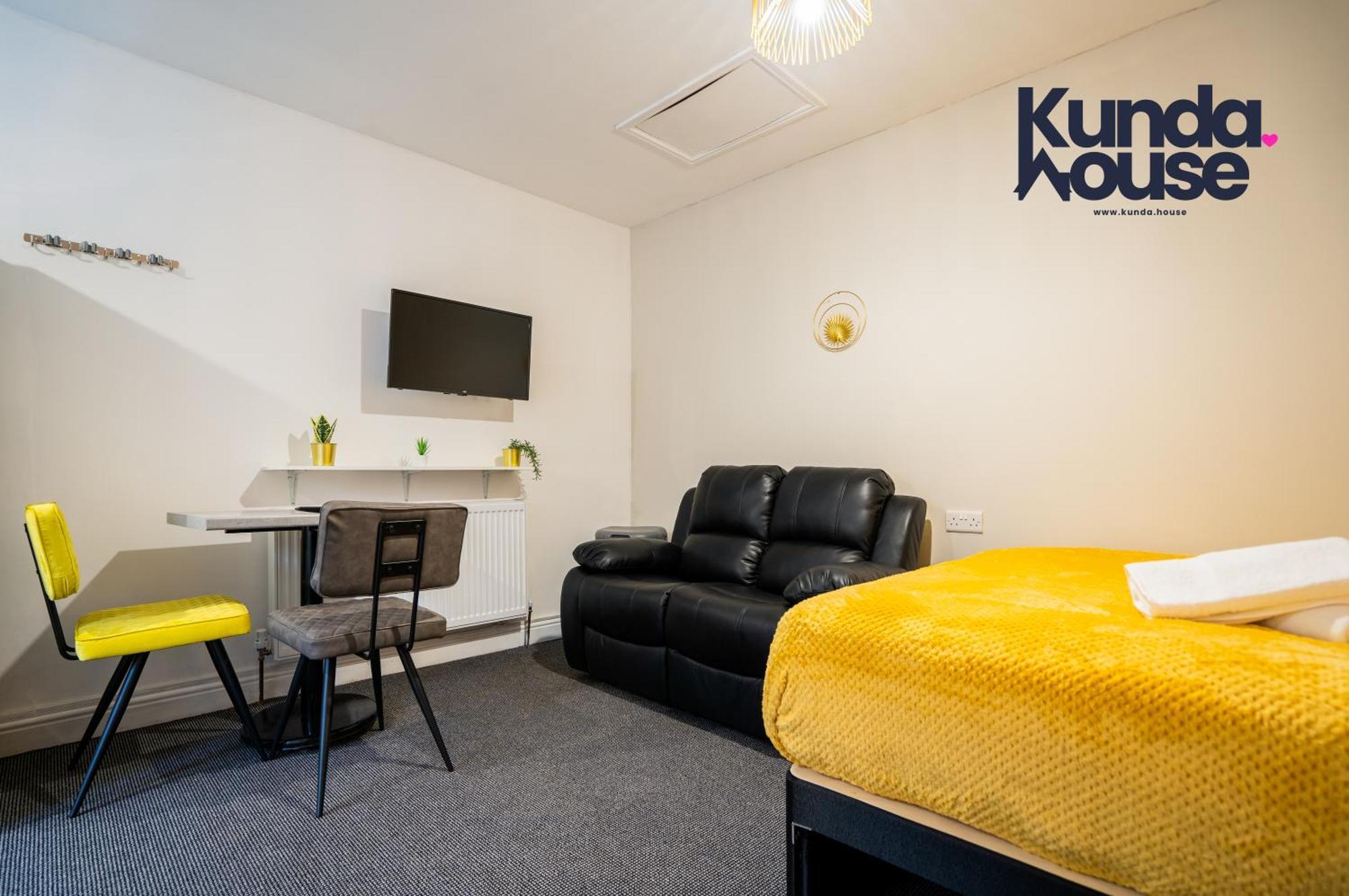 Апартаменты Kunda House In Tyseley Бирмингем Экстерьер фото
